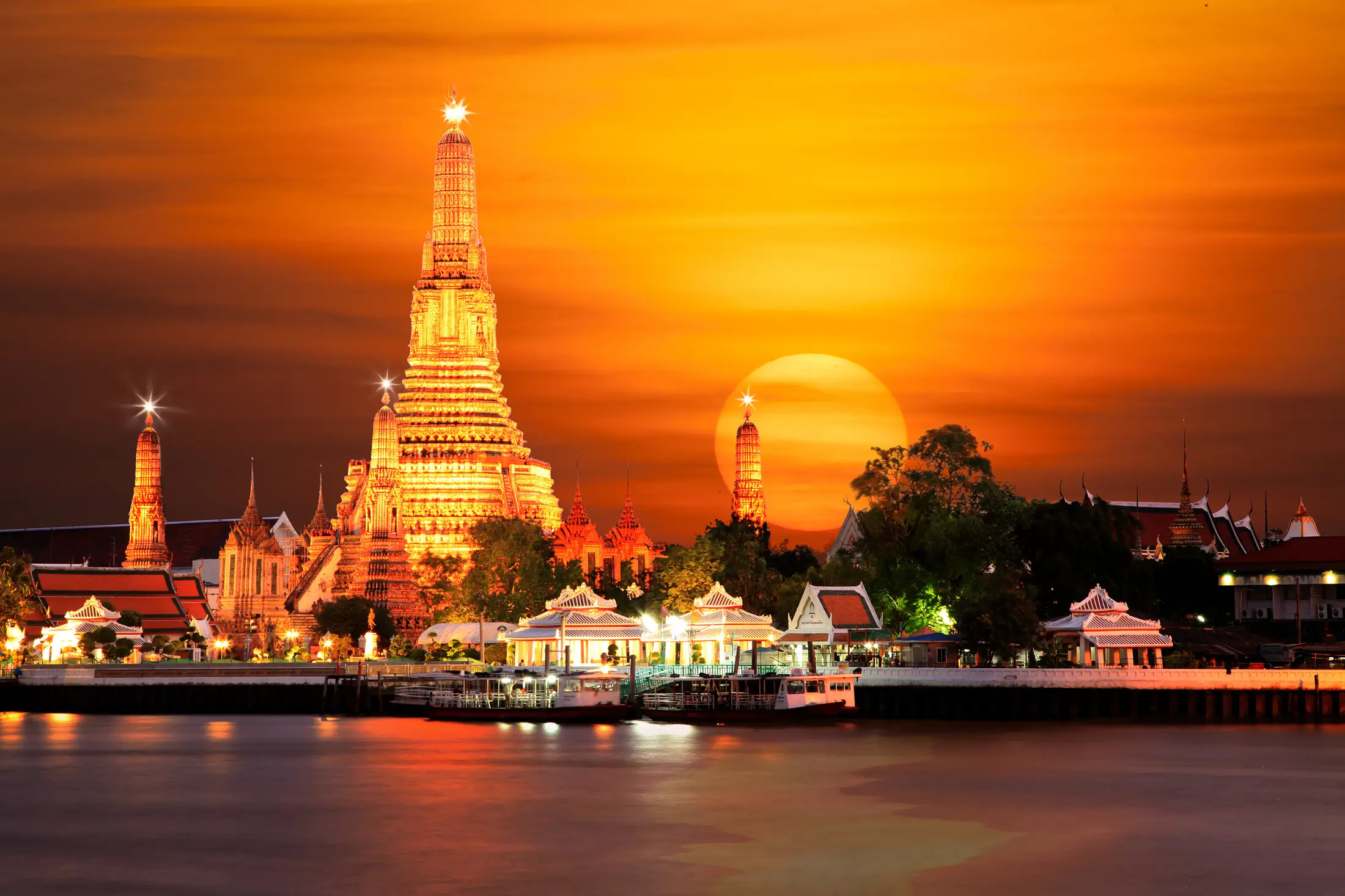 Wat Arun temple on the Chao Phraya River in Bangkok